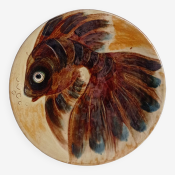 Dish decorated with fish Puigdemont 1960