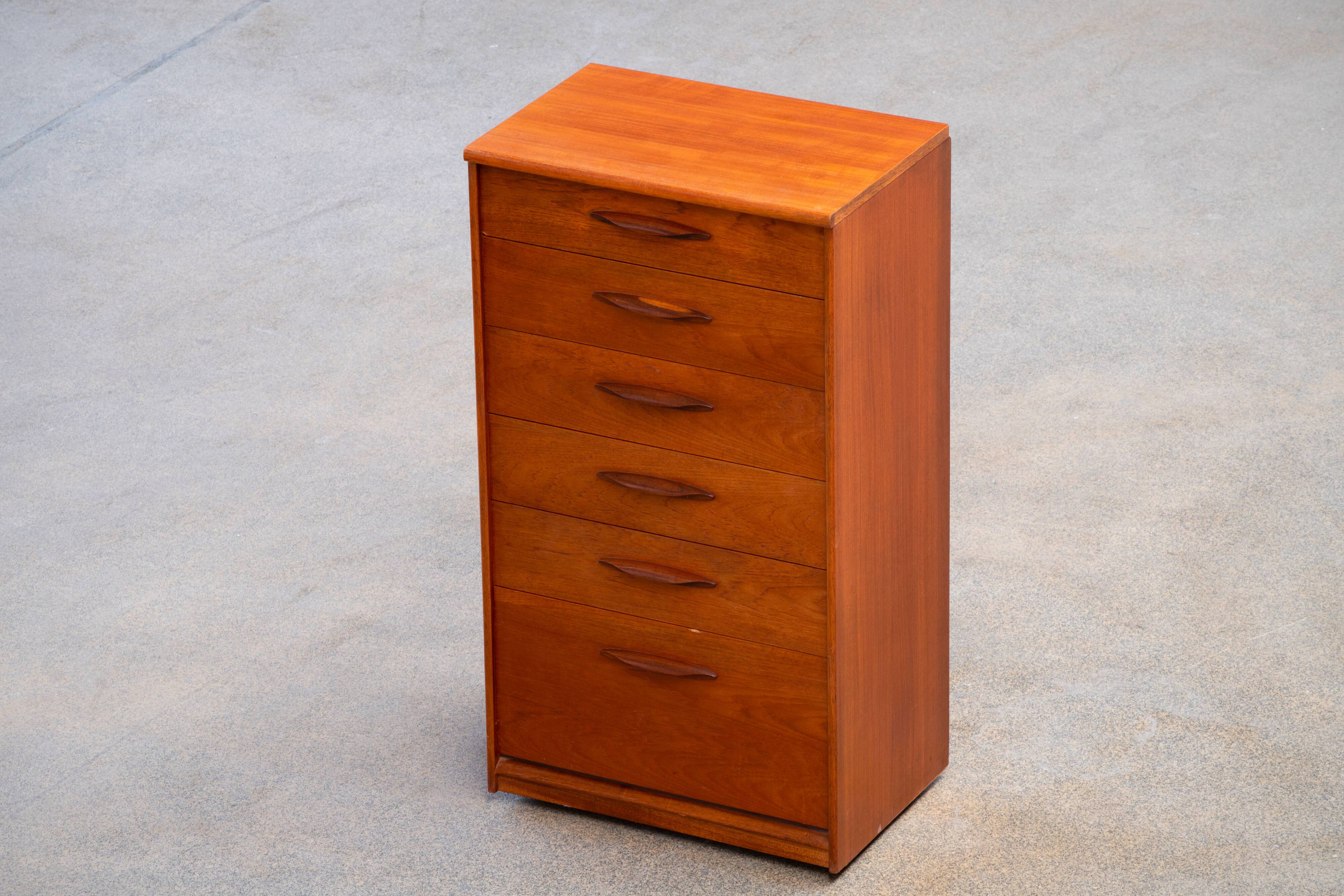 Vintage scandinavian chest of drawers