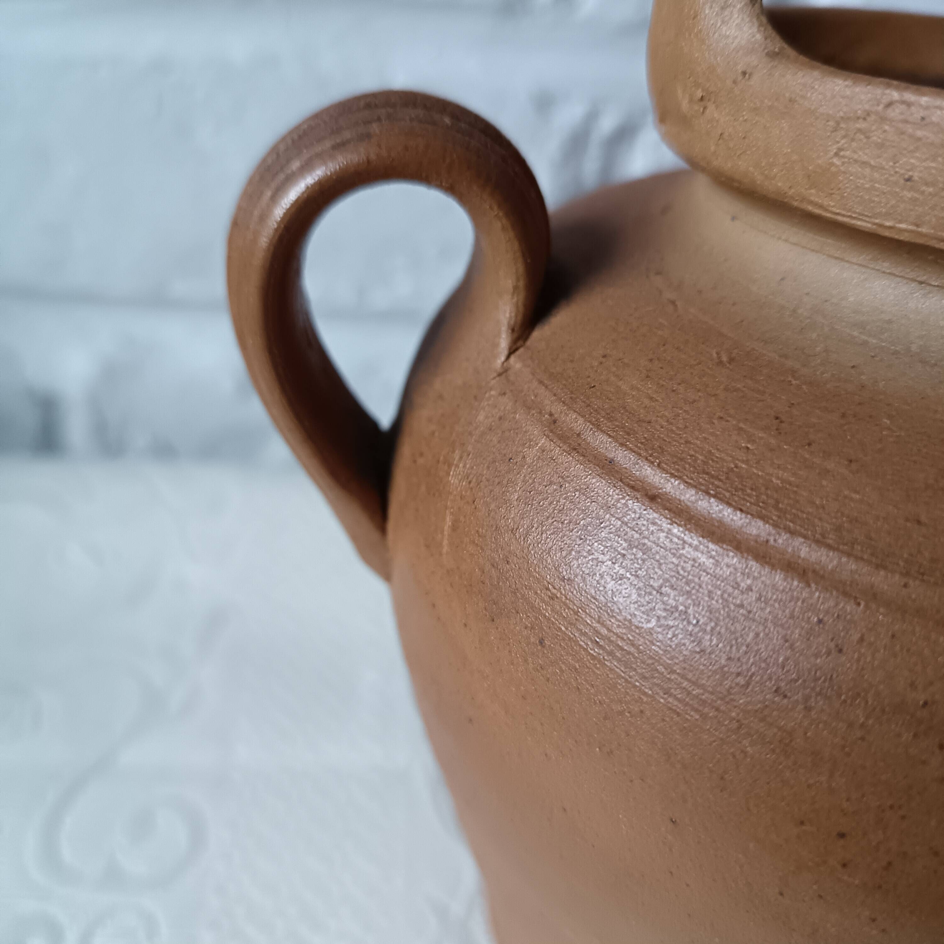 Gargoulette vintage fait main en grès marron vernissé