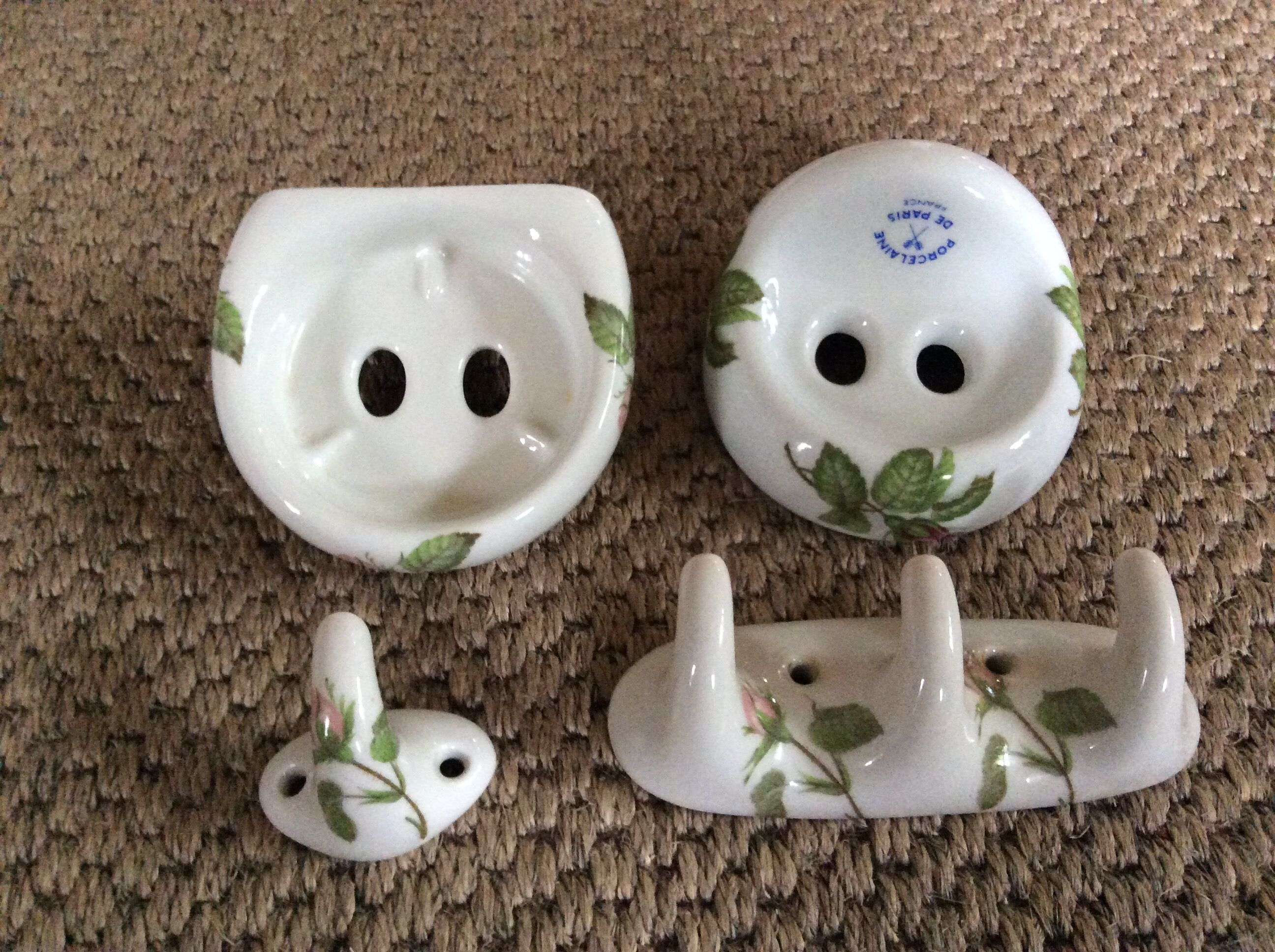 Set de patères et porte savon