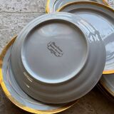 12 assiettes à dessert en porcelaine Saint-Amand