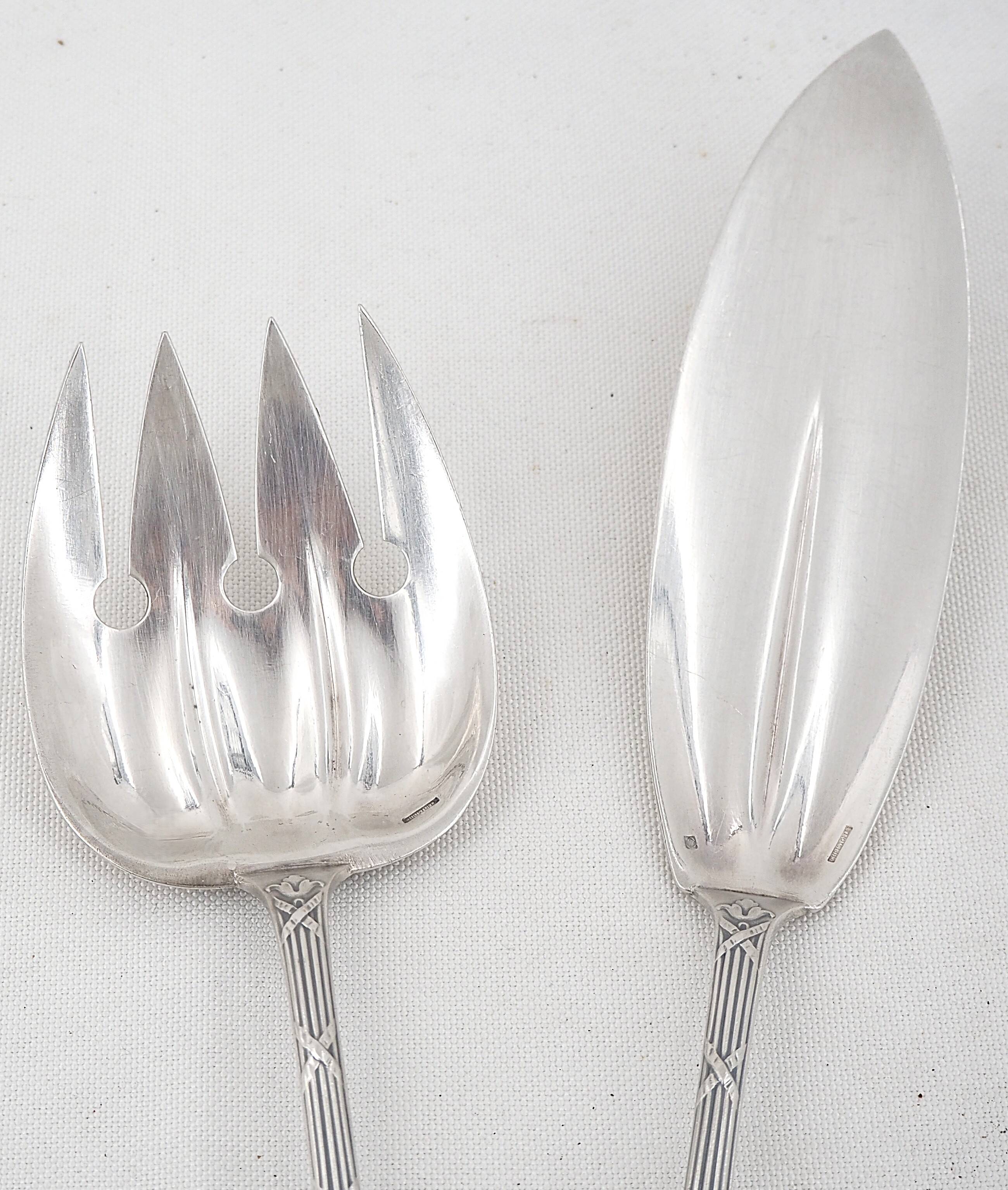 Christofle Rubans model Bell service fish cutlery set, silver-plated, 2 pieces.