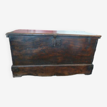Solid wood trunk