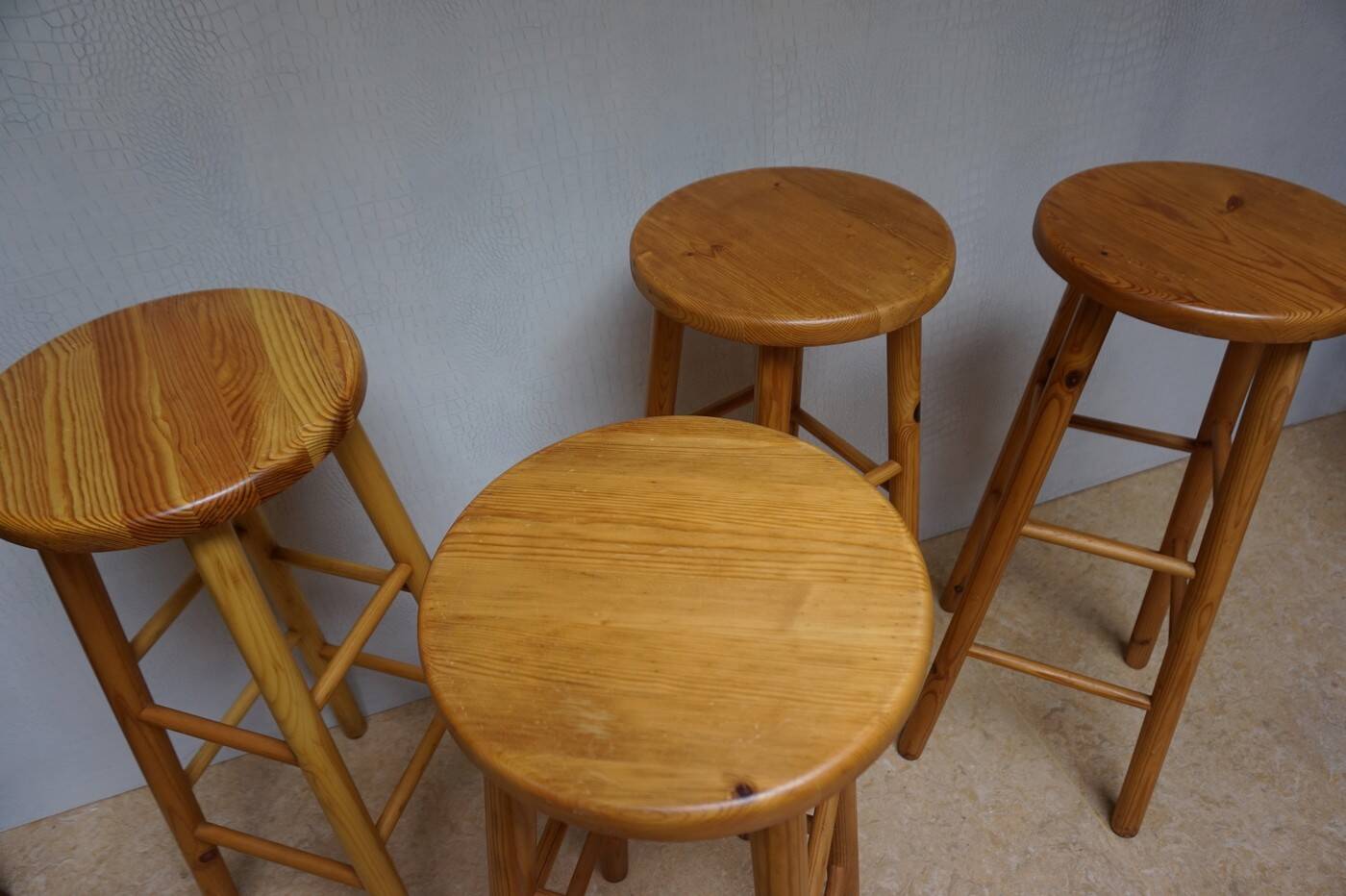 Set of 4 midcentury vintage high pine bar stools