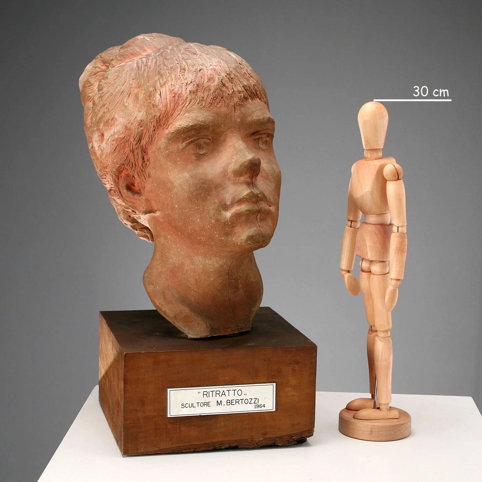 Sculpture moderne tête de jeune fille signée Mario Bertozzi Italie années 1960