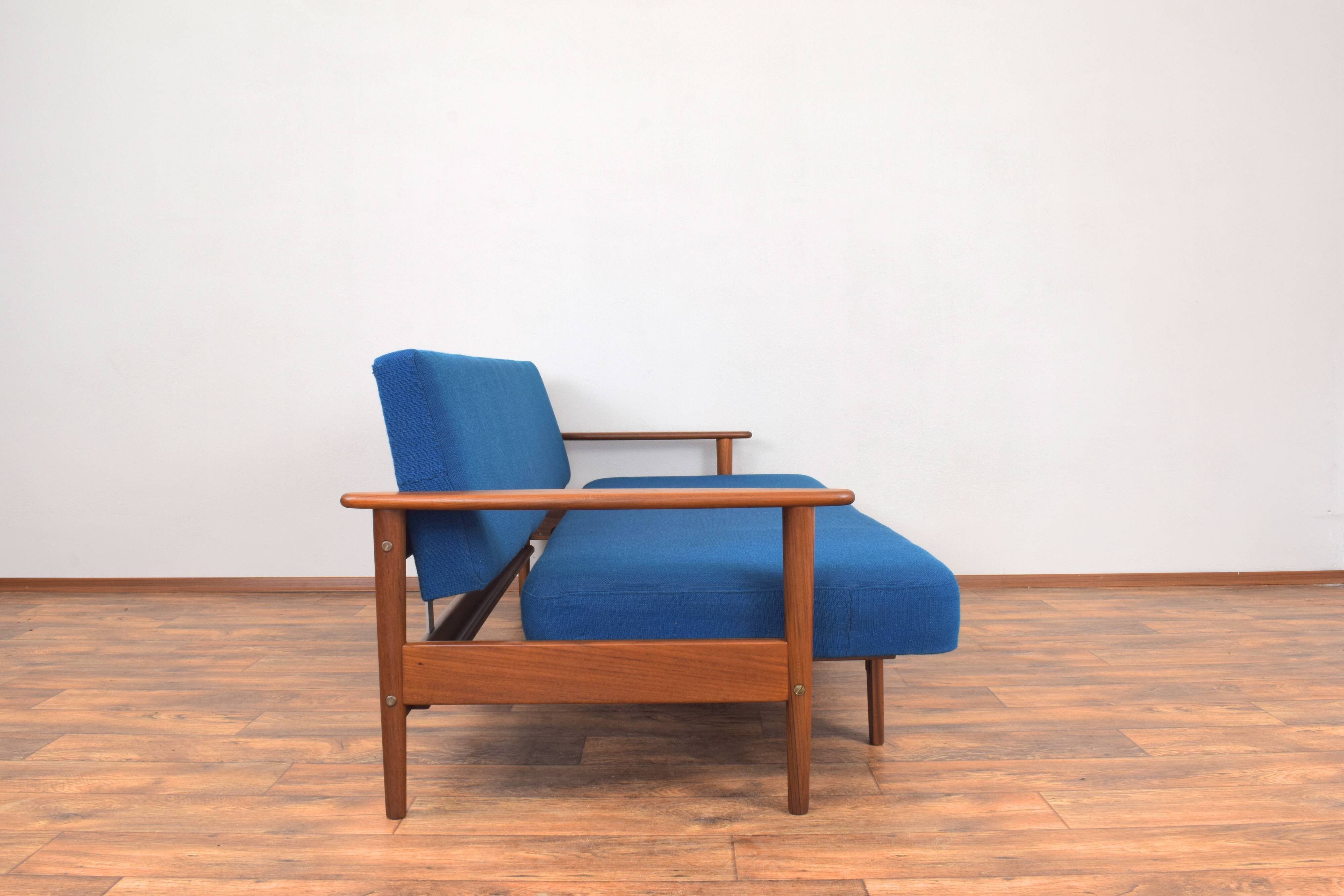Canapé en teck du milieu du siècle, années 1960