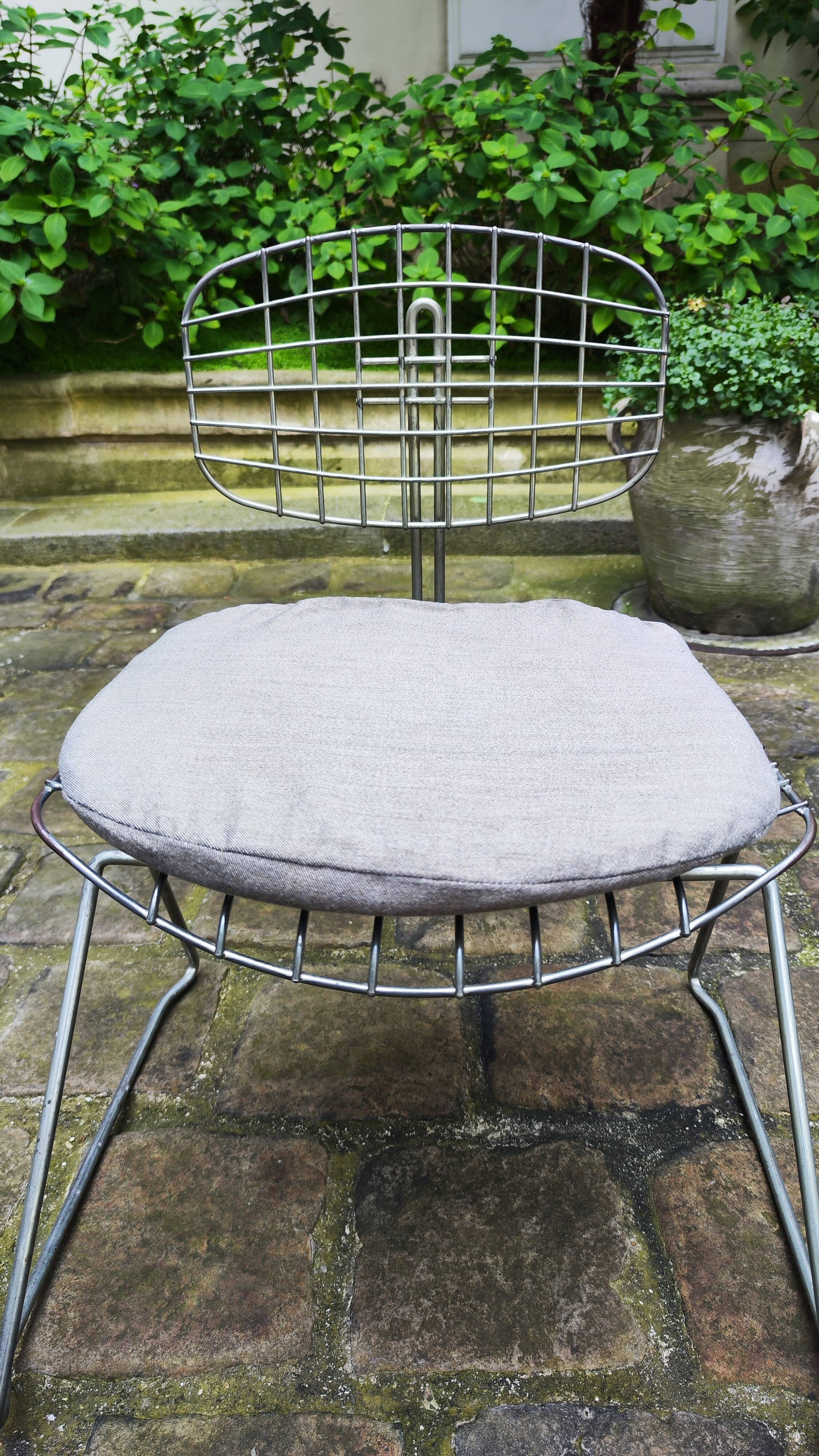 Beaubourg chairs in steel and fabrics by Michel Cadestin and Georges Laurent - 1976