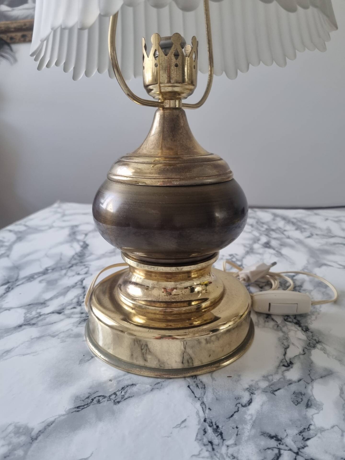 Lampe doré opaline vintage
