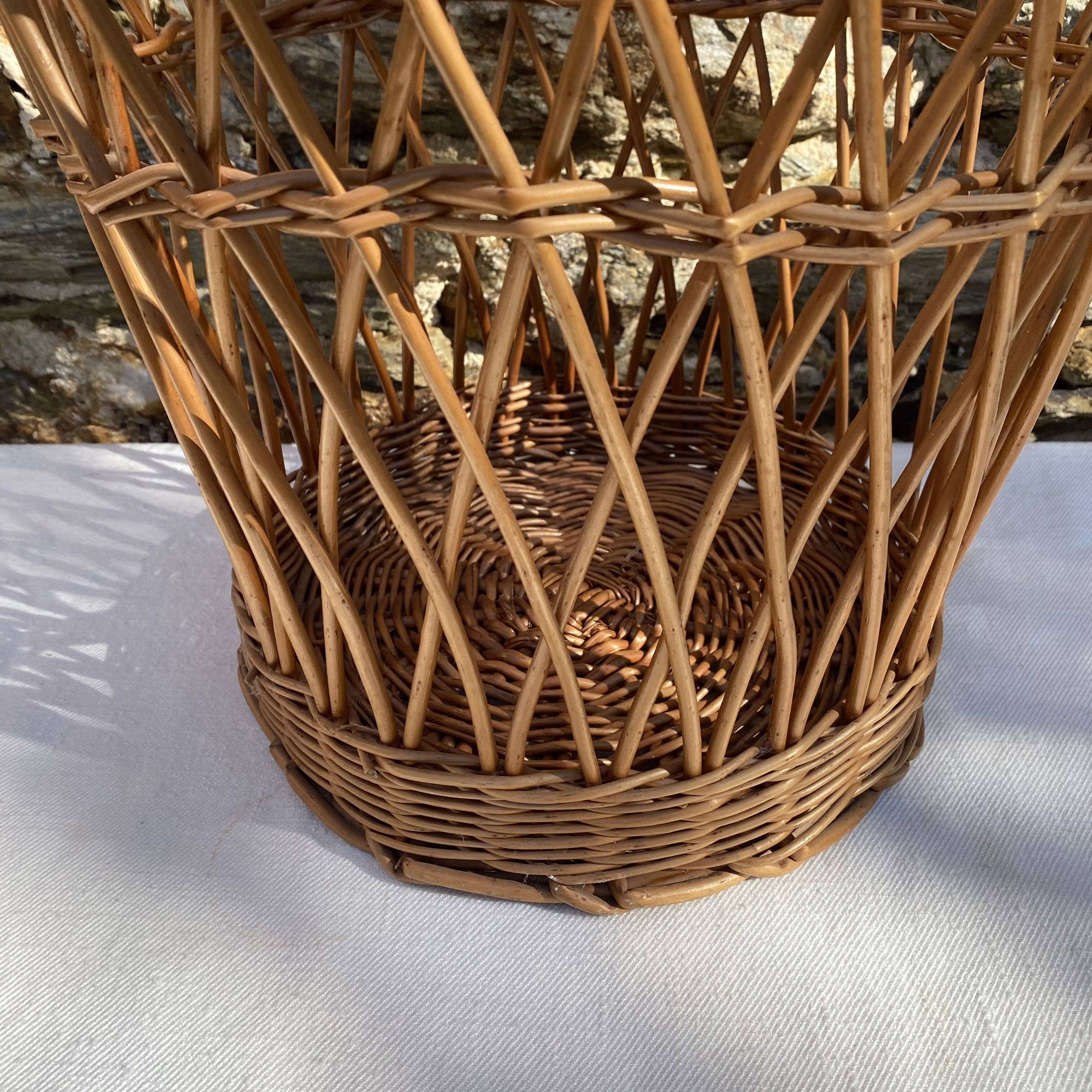 Panier haut vintage en osier