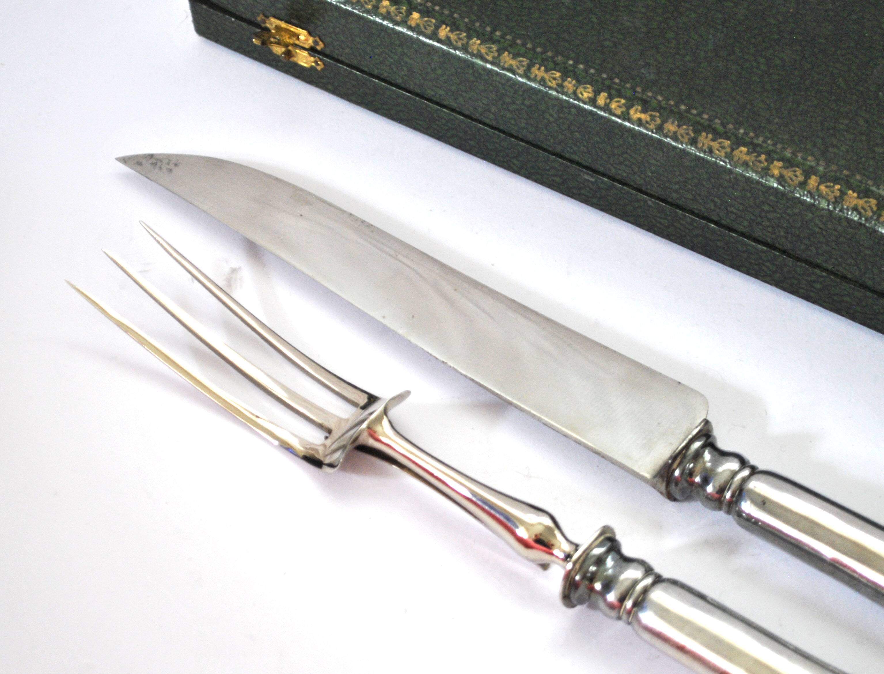 Silver-plated metal knife and fork service cutlery with medallion Fr. SPRENGER STRASBOURG 1900