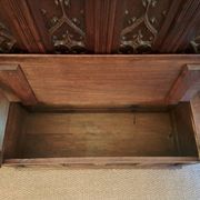 Neo-Gothic chest bench from the late 19th century