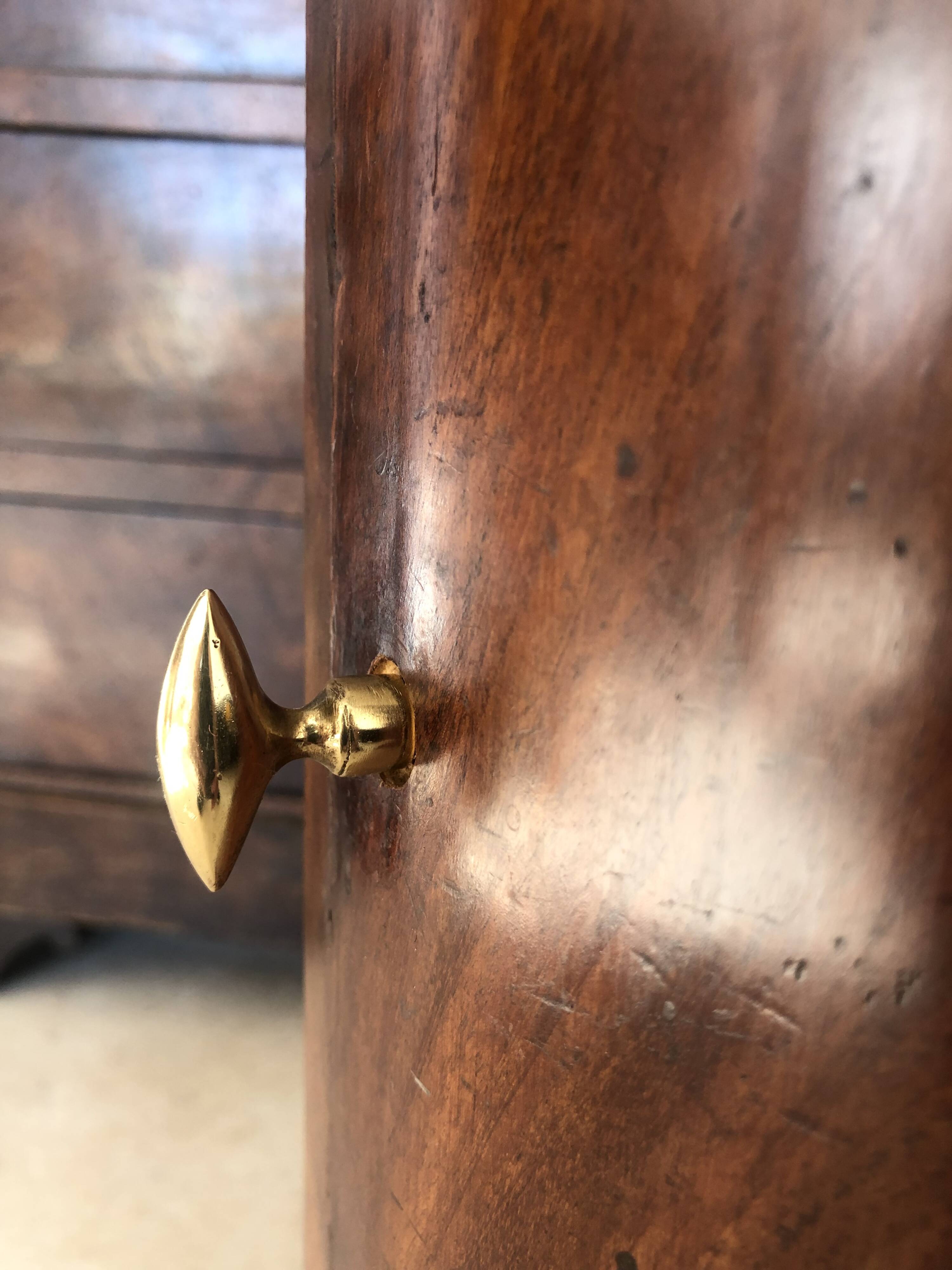 Somno empire period, flamed mahogany, anthracite Sainte-Anne marble