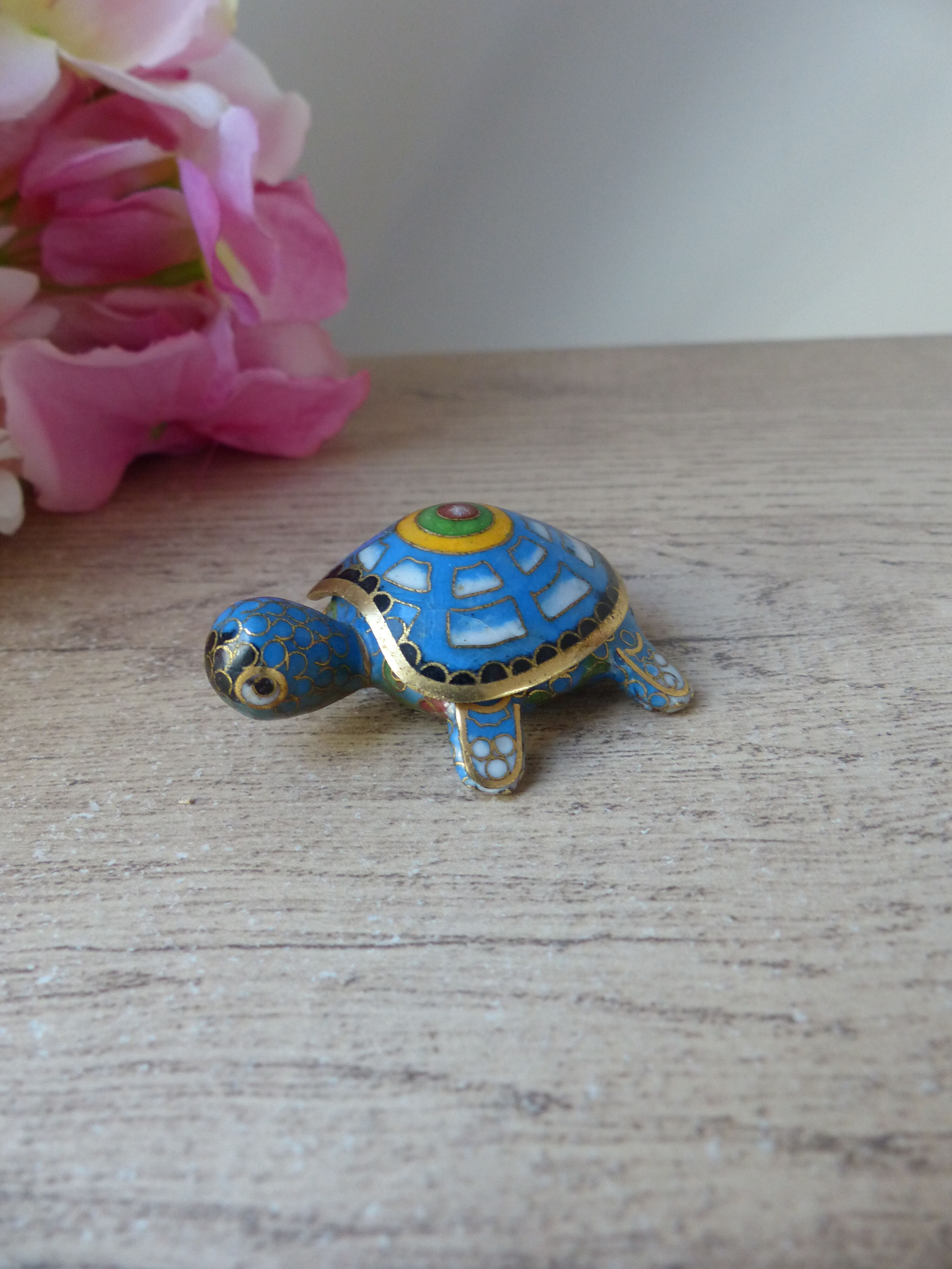 Miniature turtle box in blue cloisonné enamel, turtle jewelry box