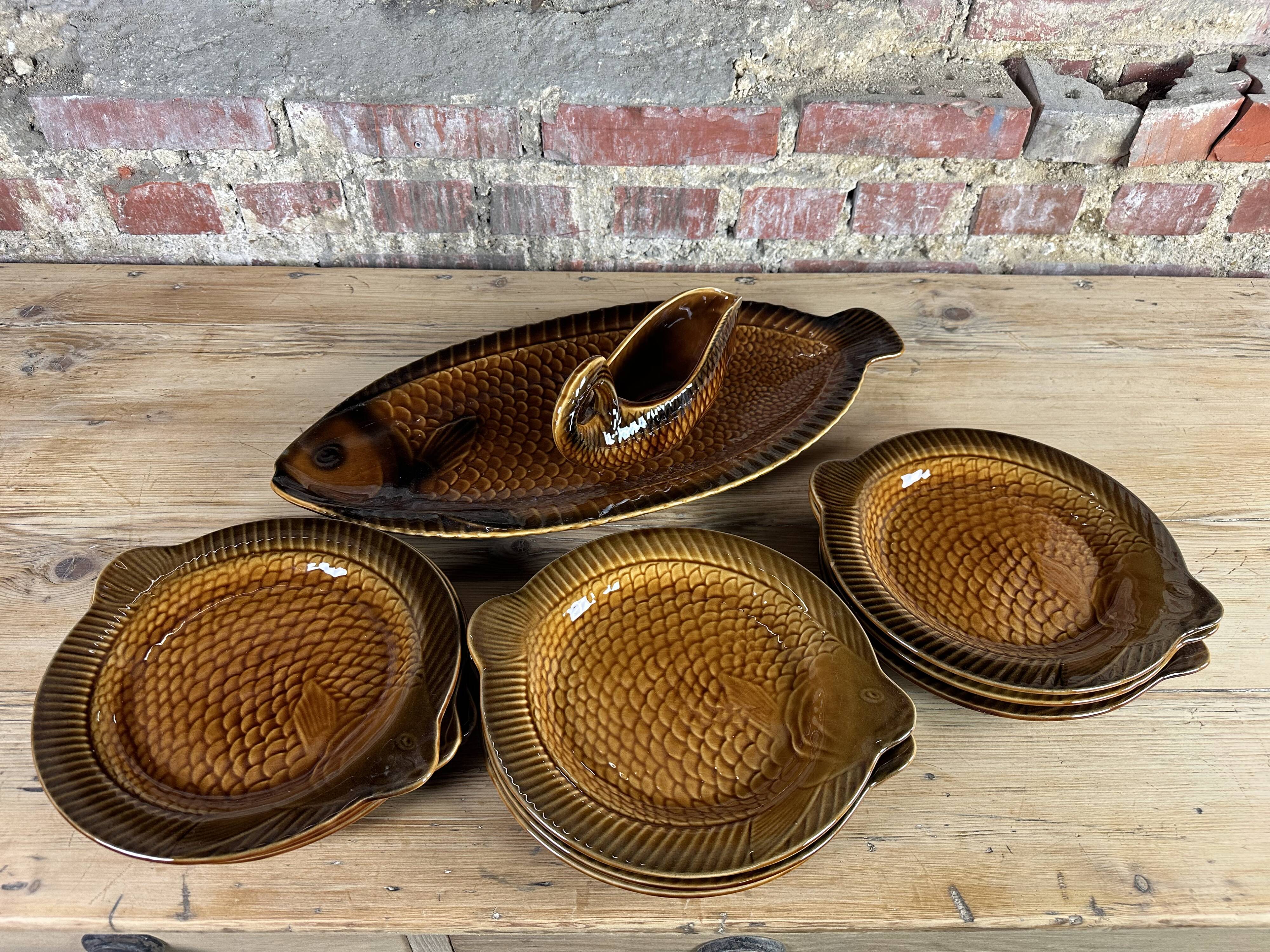 Sarguemines fish service 11 pieces 1970