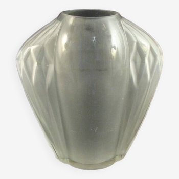 1930 vase signed Hunebelle