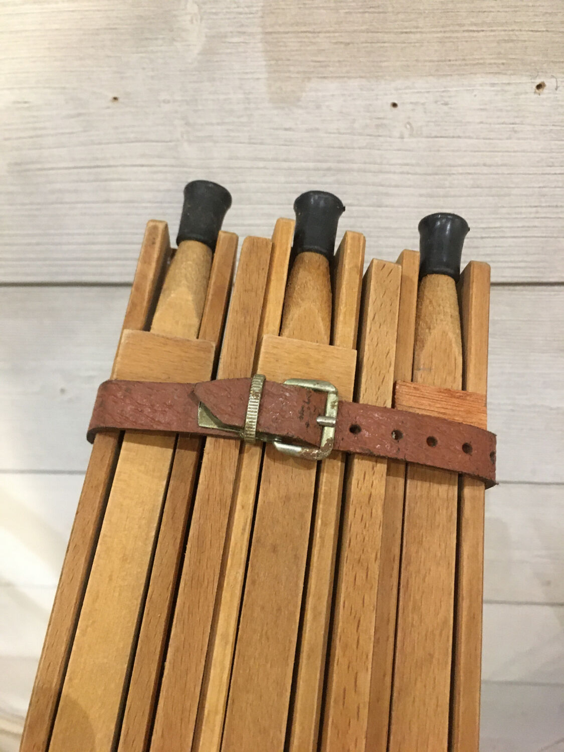 Folding painter's easel
