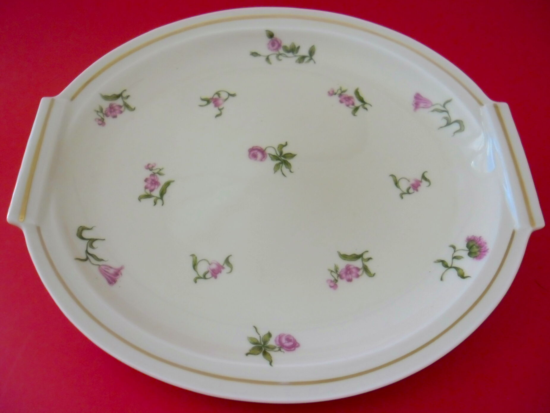 Porcelain dessert service with floral decoration