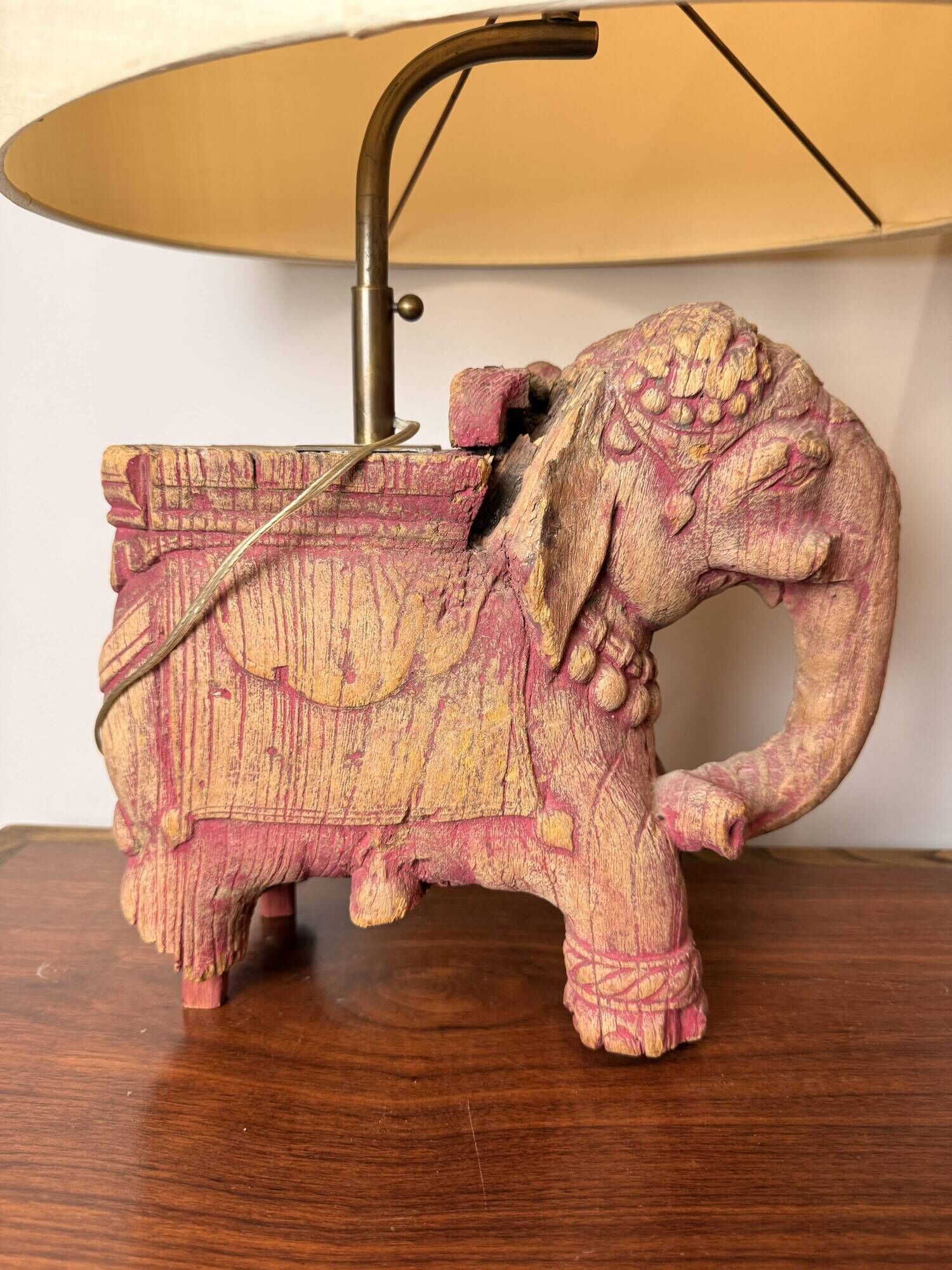 Pair of elephant lamps by Claude de Muzac (1934-2022) – Sculpted wood