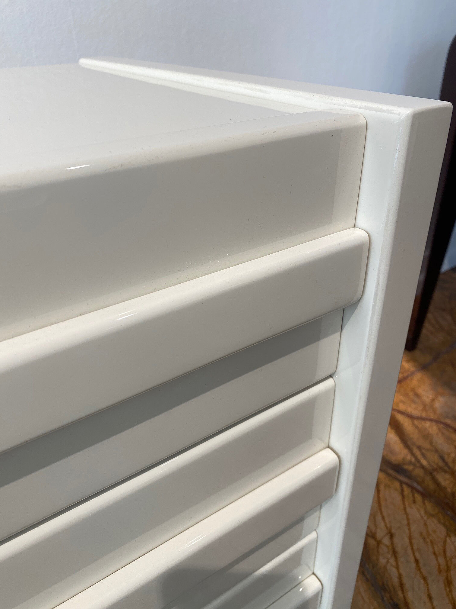 Vintage chest of drawers