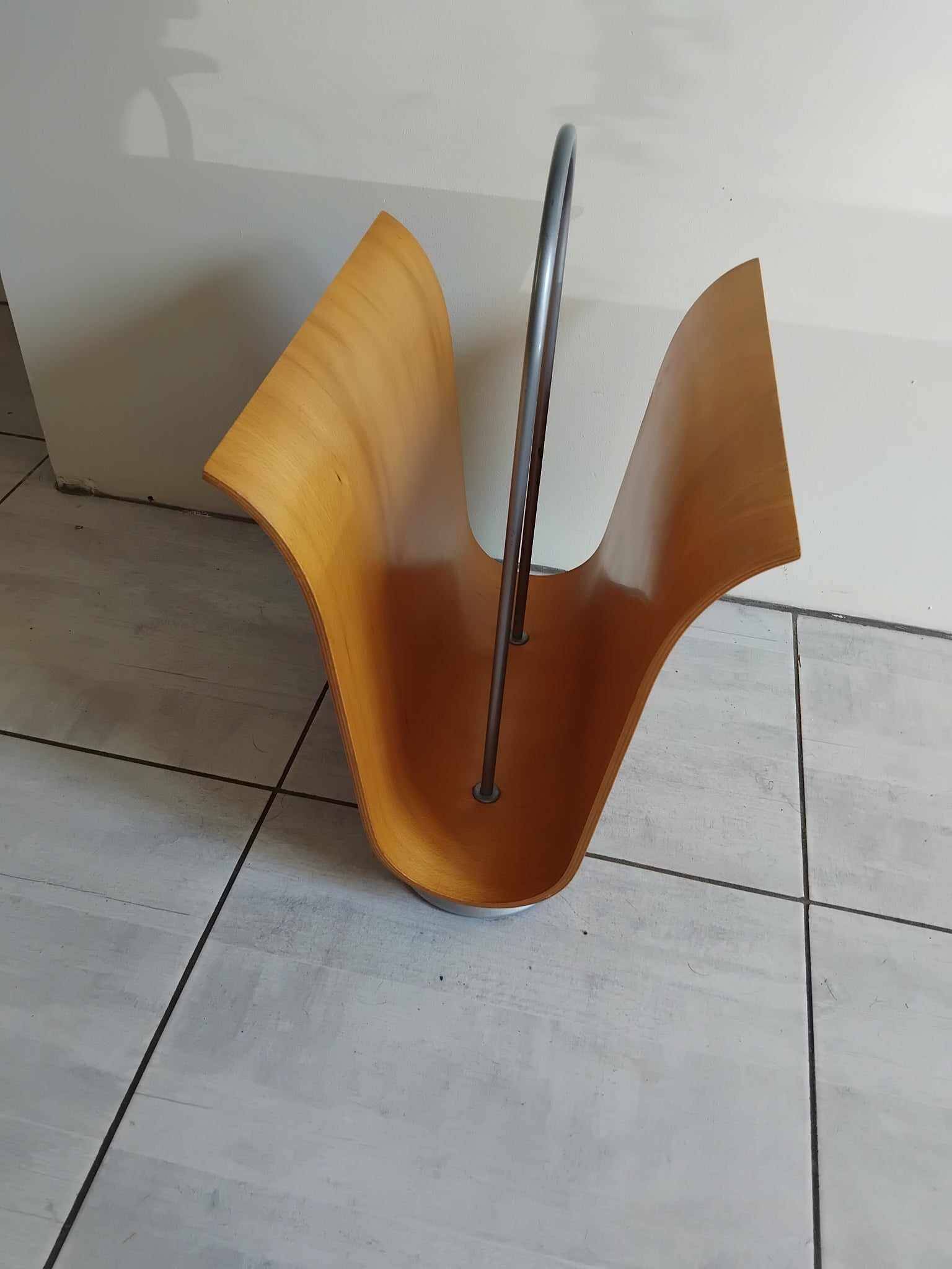 Roset line magazine rack from the 70s