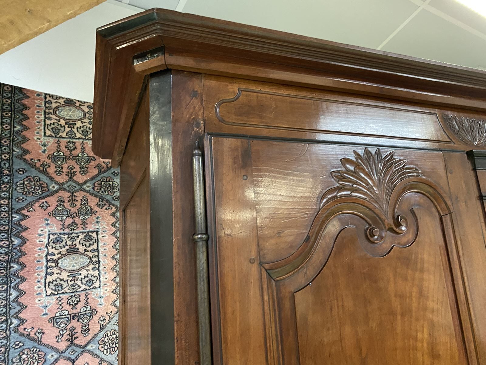 Louis XV walnut cabinet - 18th century