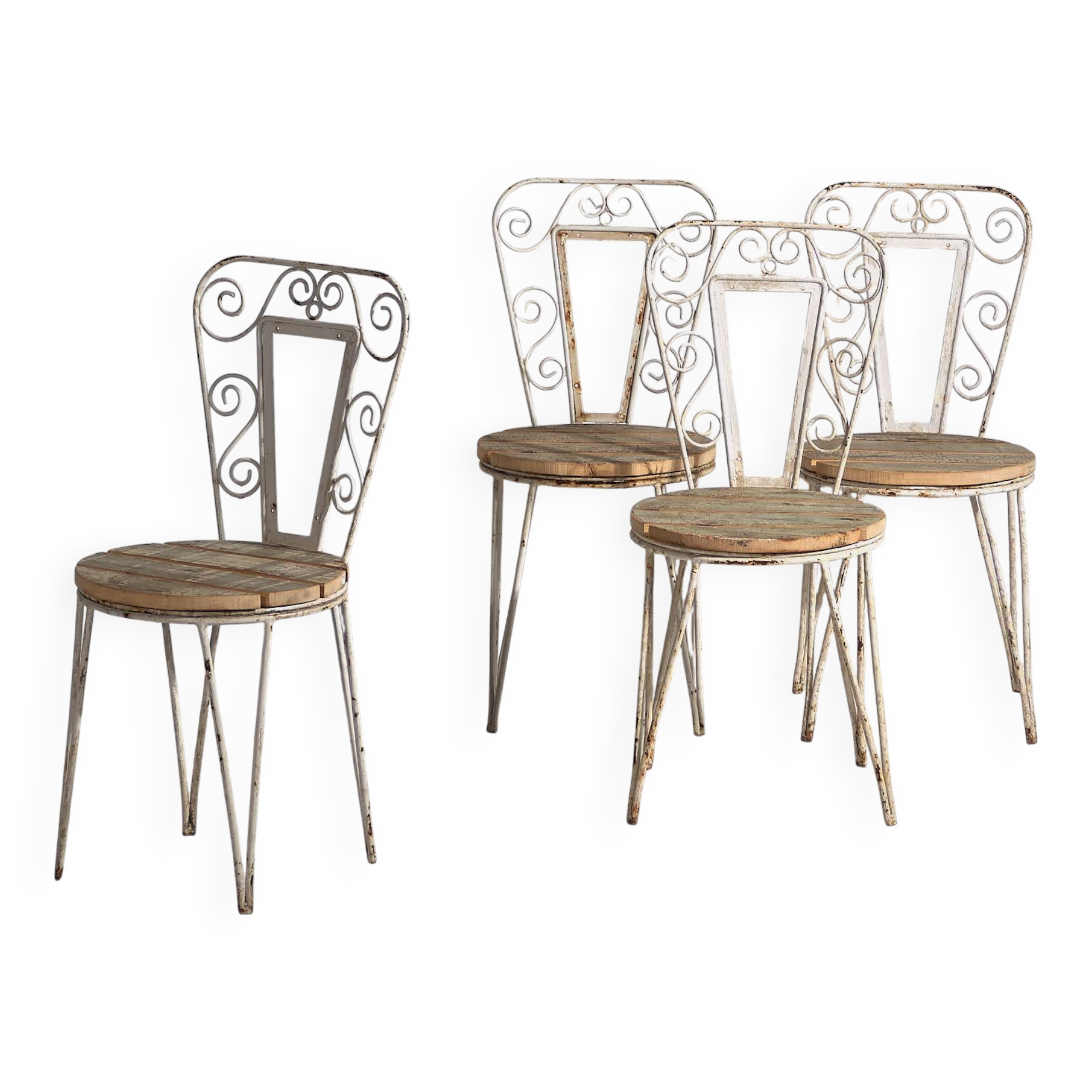 Antique white outdoor chairs (circa 1920). Set of 4 pieces