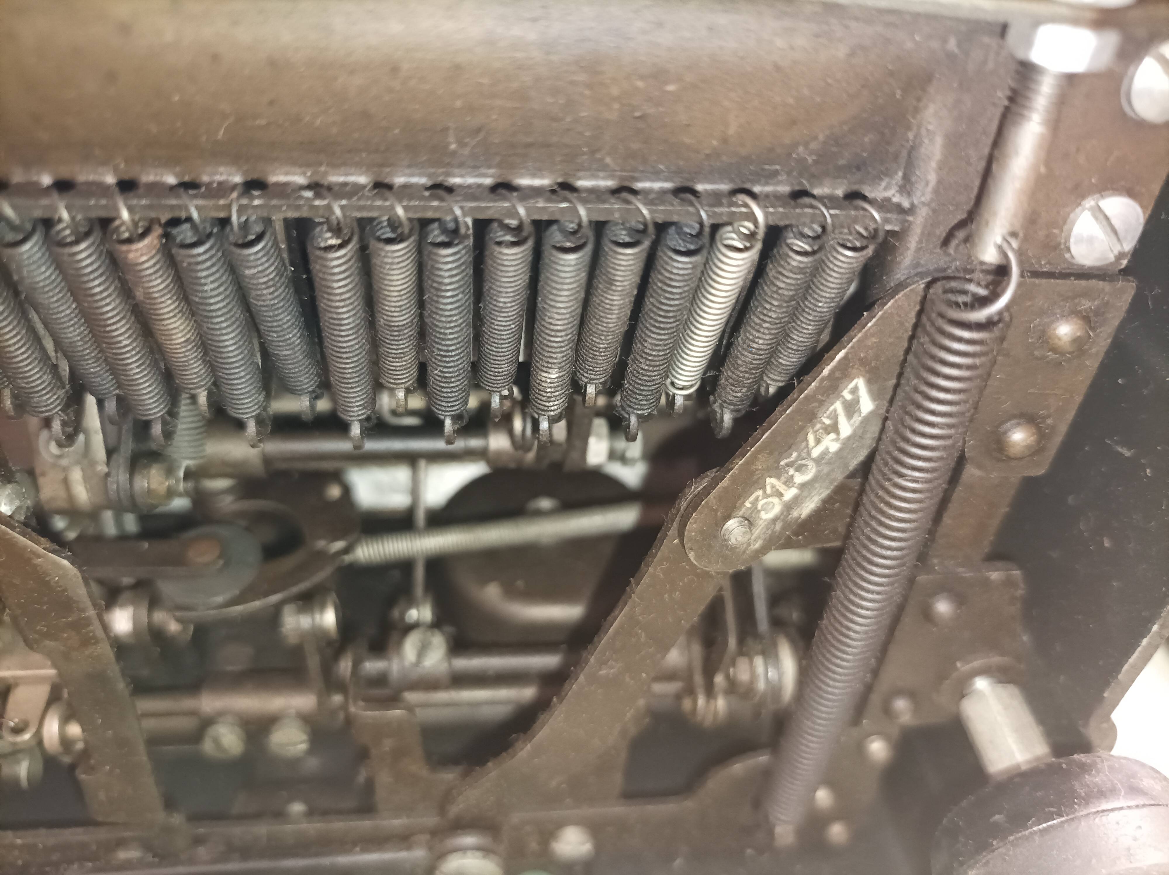 Old Rocher Rooy Functional Typewriter 1940s