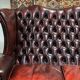 Chesterfield 2-seater leather-eared sofa from the 80s