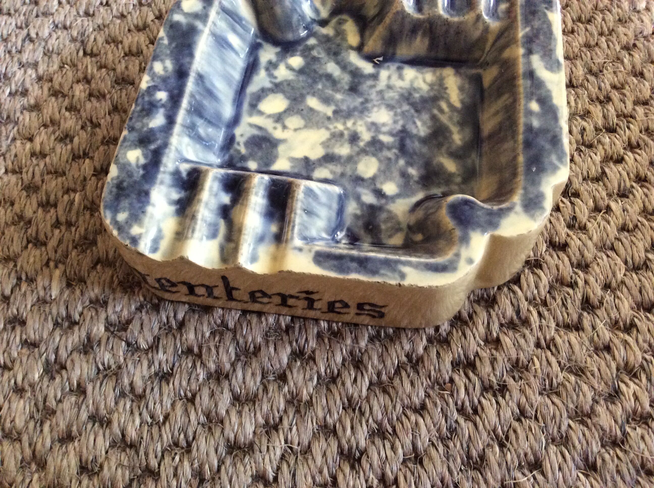 Ceramic ashtray