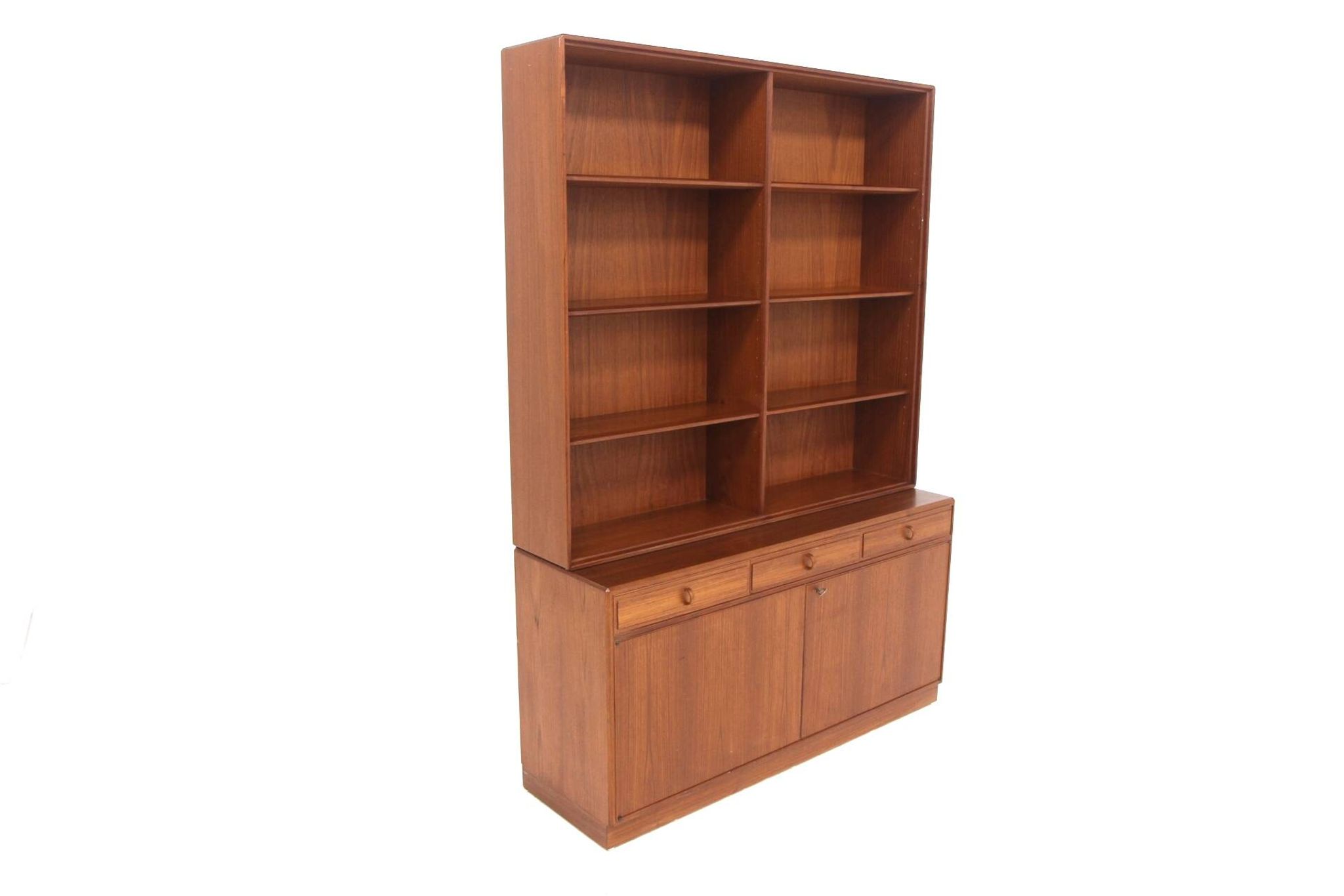 Scandinavian walnut bookcase by Bertil Fridhagen for Bodafors, Sweden, 1960