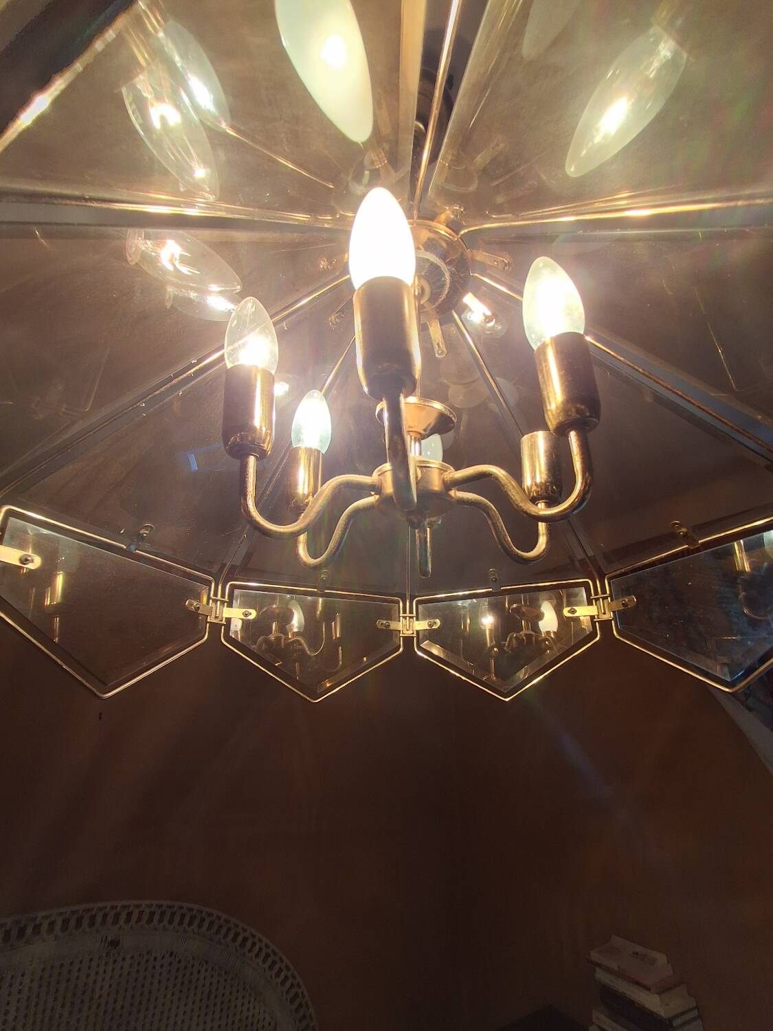 Grand vintage chandelier