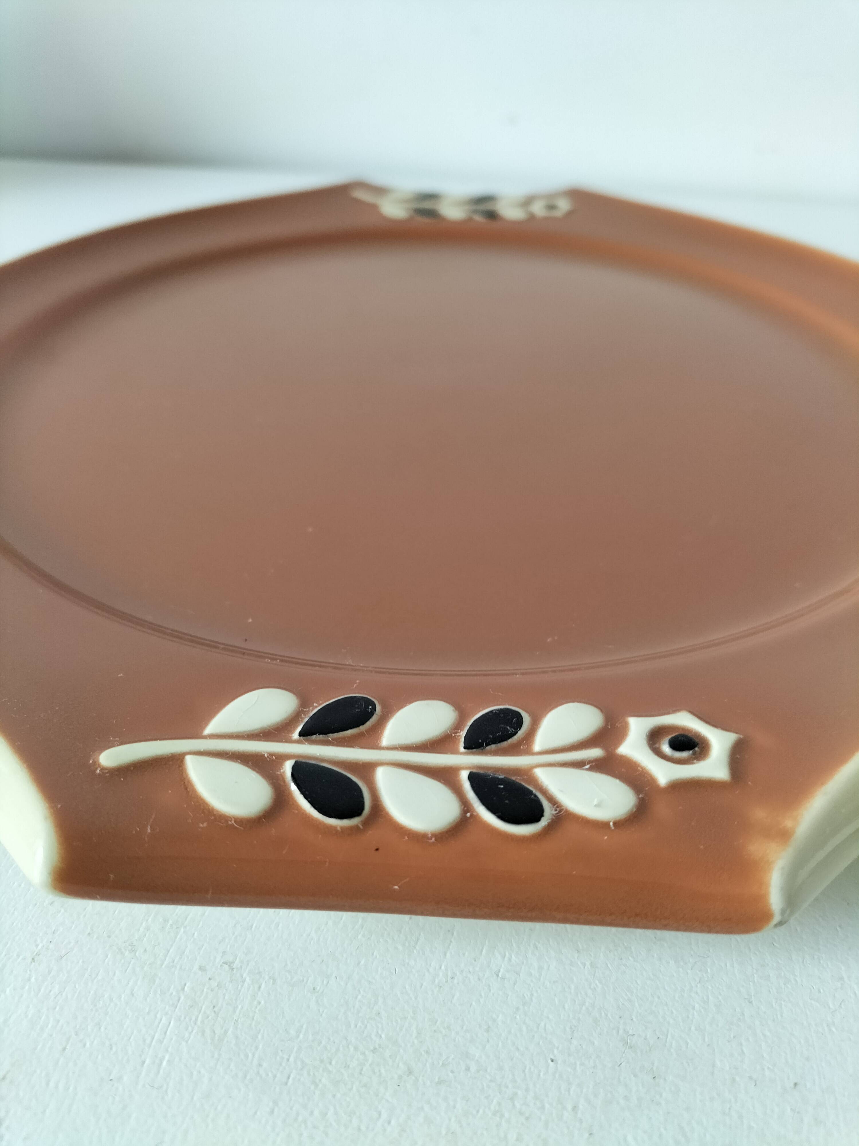 Large vintage two-tone brown and cream dish from the 50s and 60s