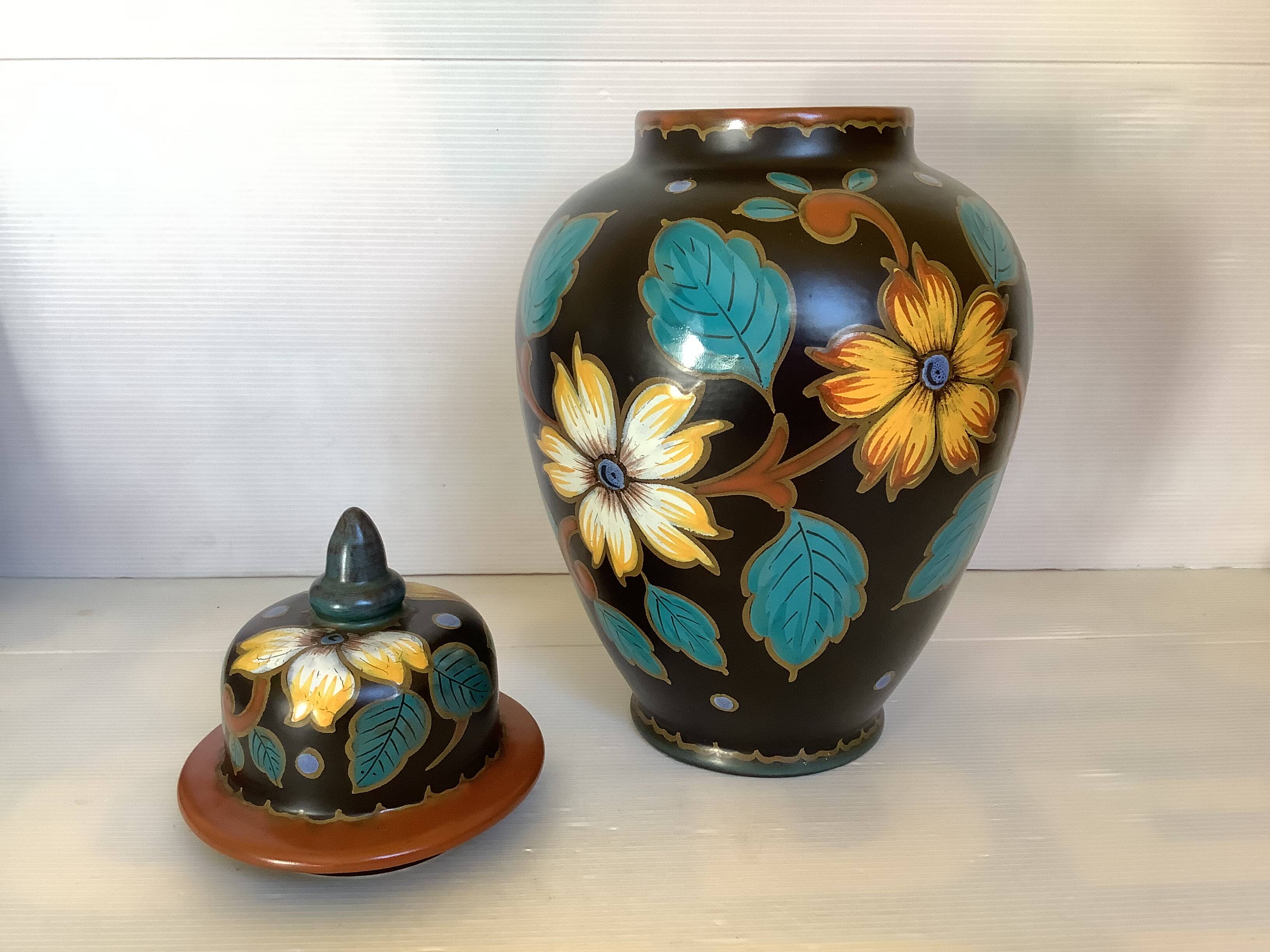 Large Hetty Gouda Holland Covered Vase
