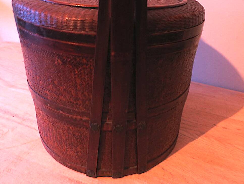 Antique basket in wood and rattan with 3 sections, 1900