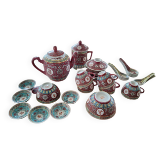 Mun Chu Chinese porcelain set