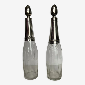 Pair of glass vials