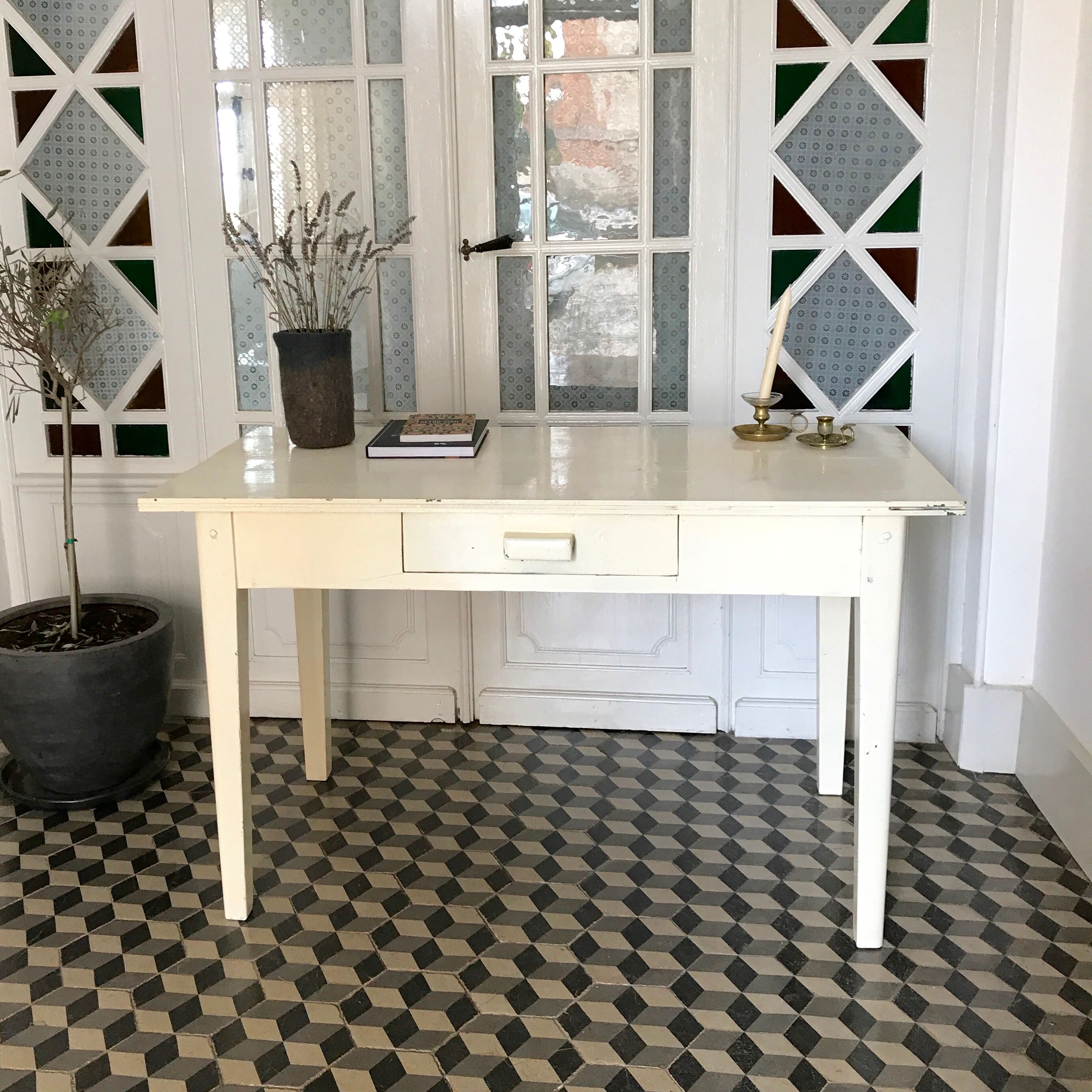 Old white wooden table