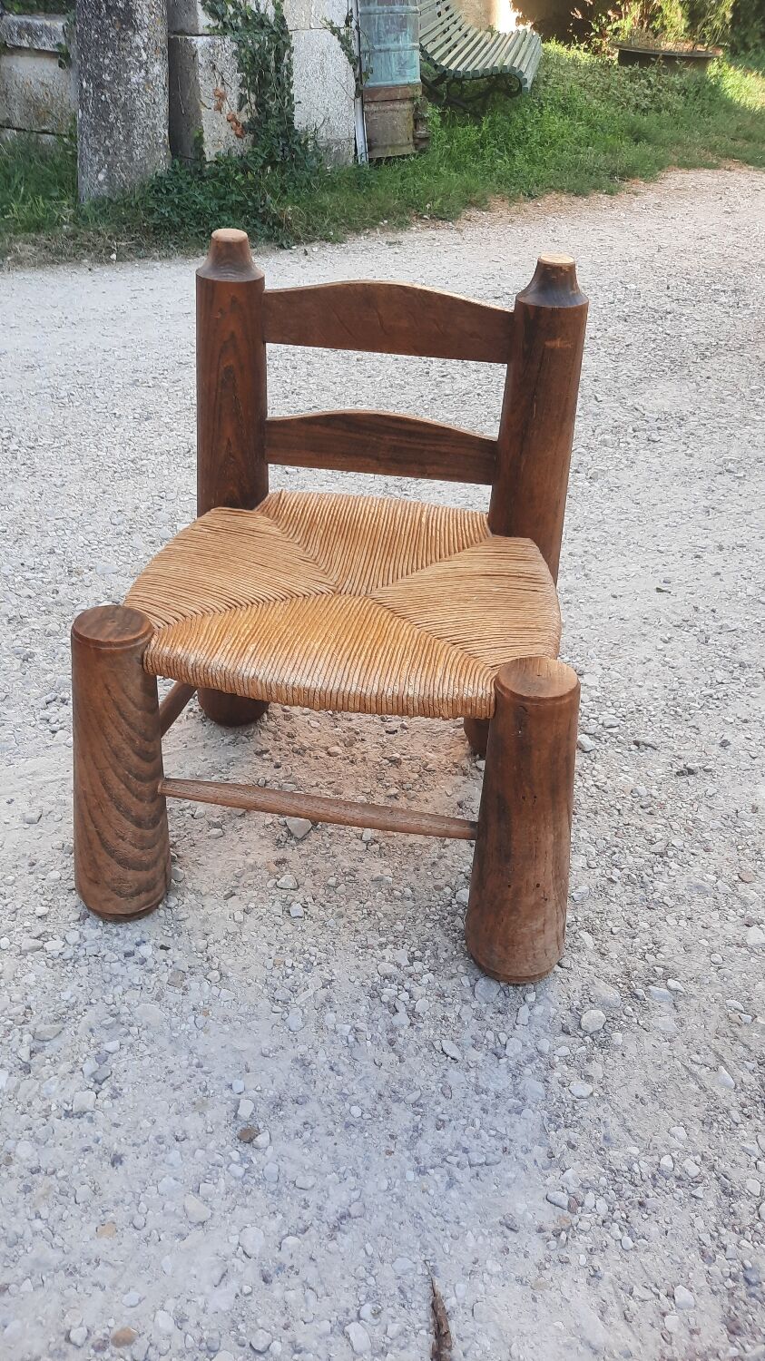 Chaise basse