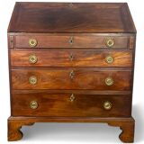 Commode, secrétaire, scriban de pente anglais en acajou, Angleterre XVIIIème