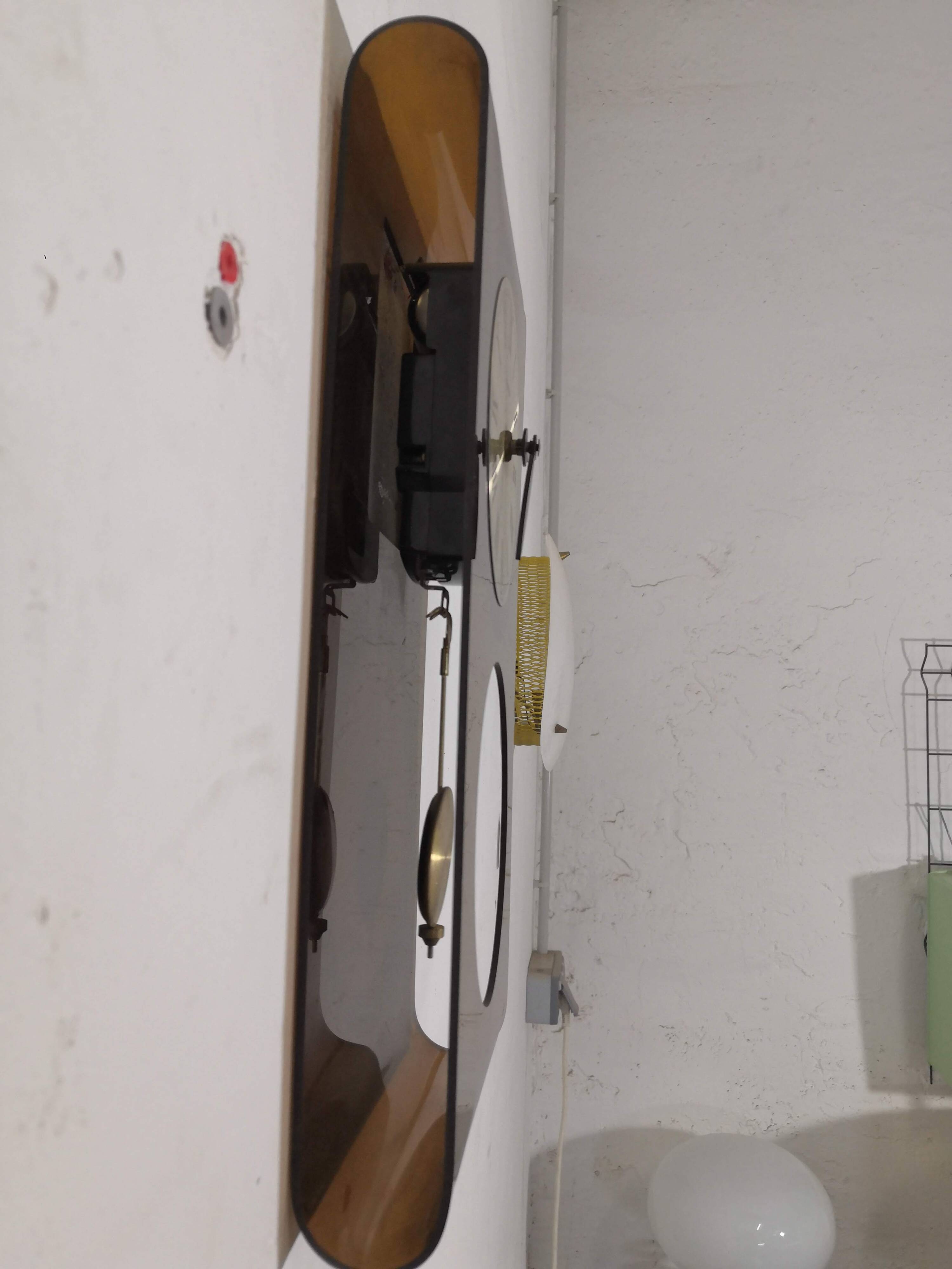 Hanson vintage clock in plexiglass