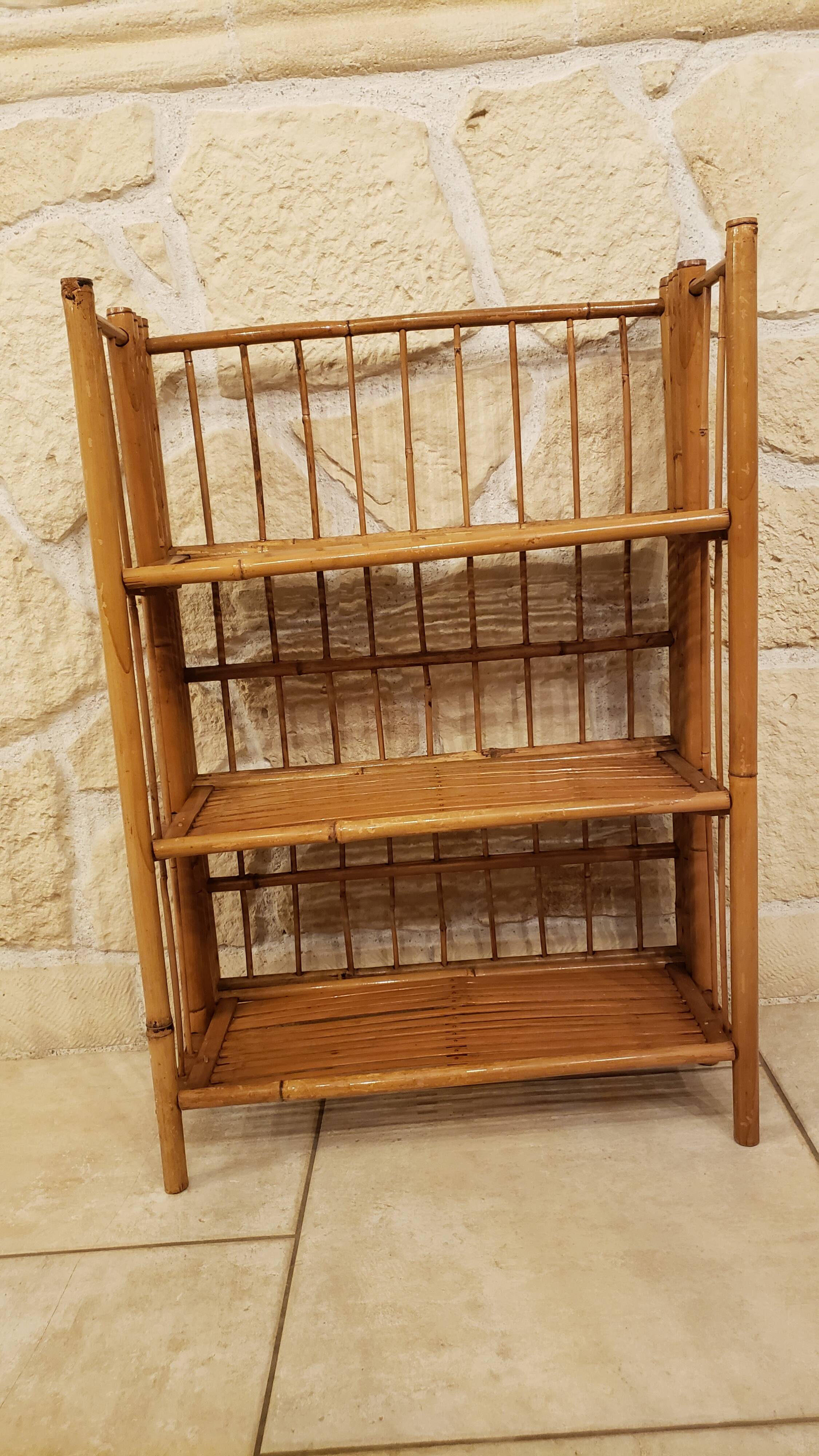 Vintage rattan folding shelf/bookcase