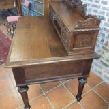 Oak desk with drawers