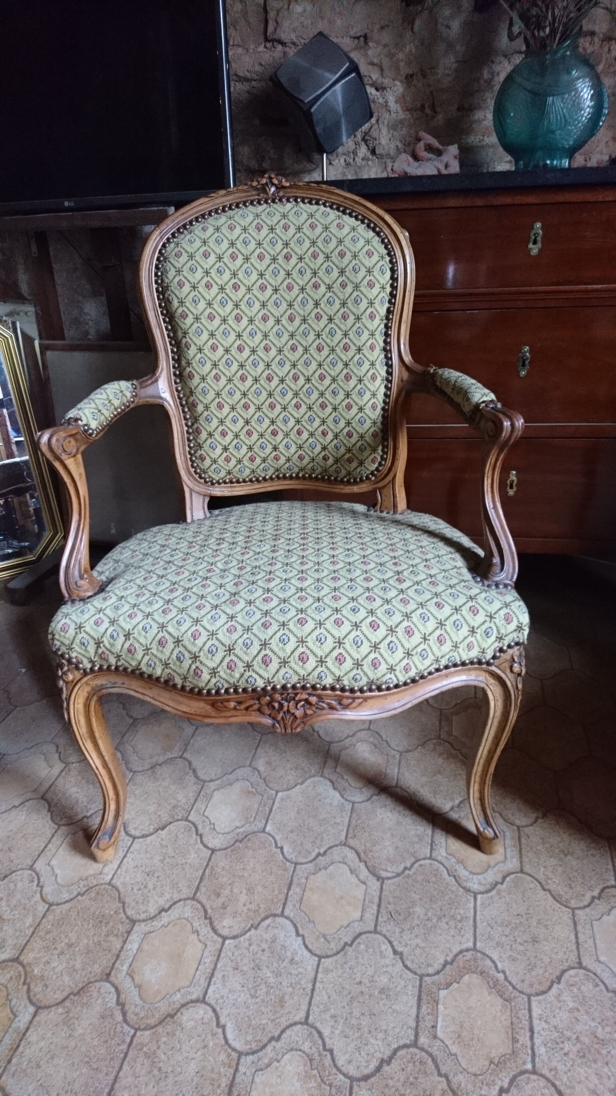 Louis XV convertible chair