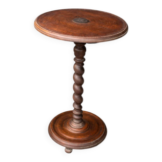 Antique solid wood gueridon with twisted leg – English charm – late 19th century