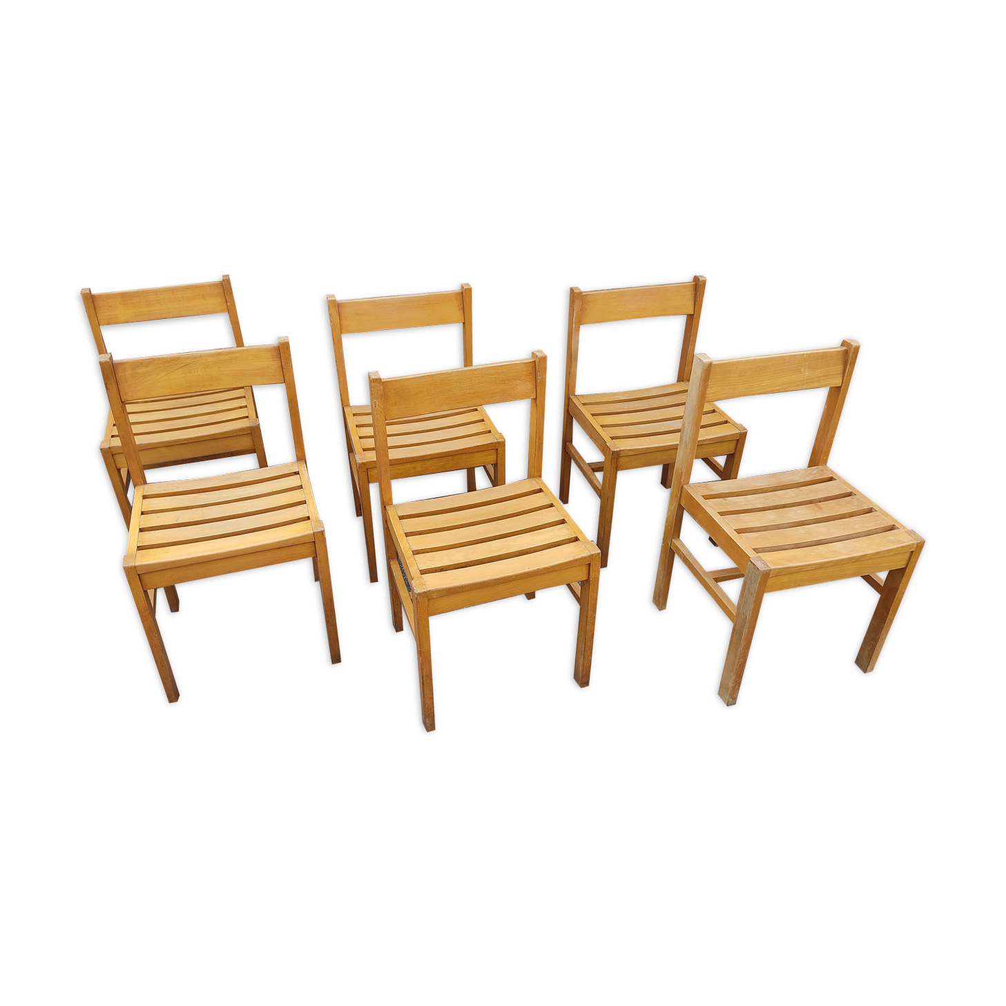 Set of 6 wooden chairs