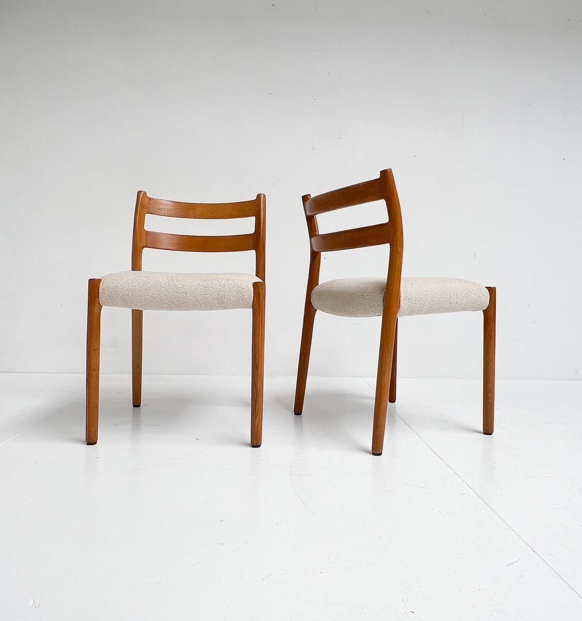 Set re upholstered Model 84 chairs by Niels Otto Møller, 1960s