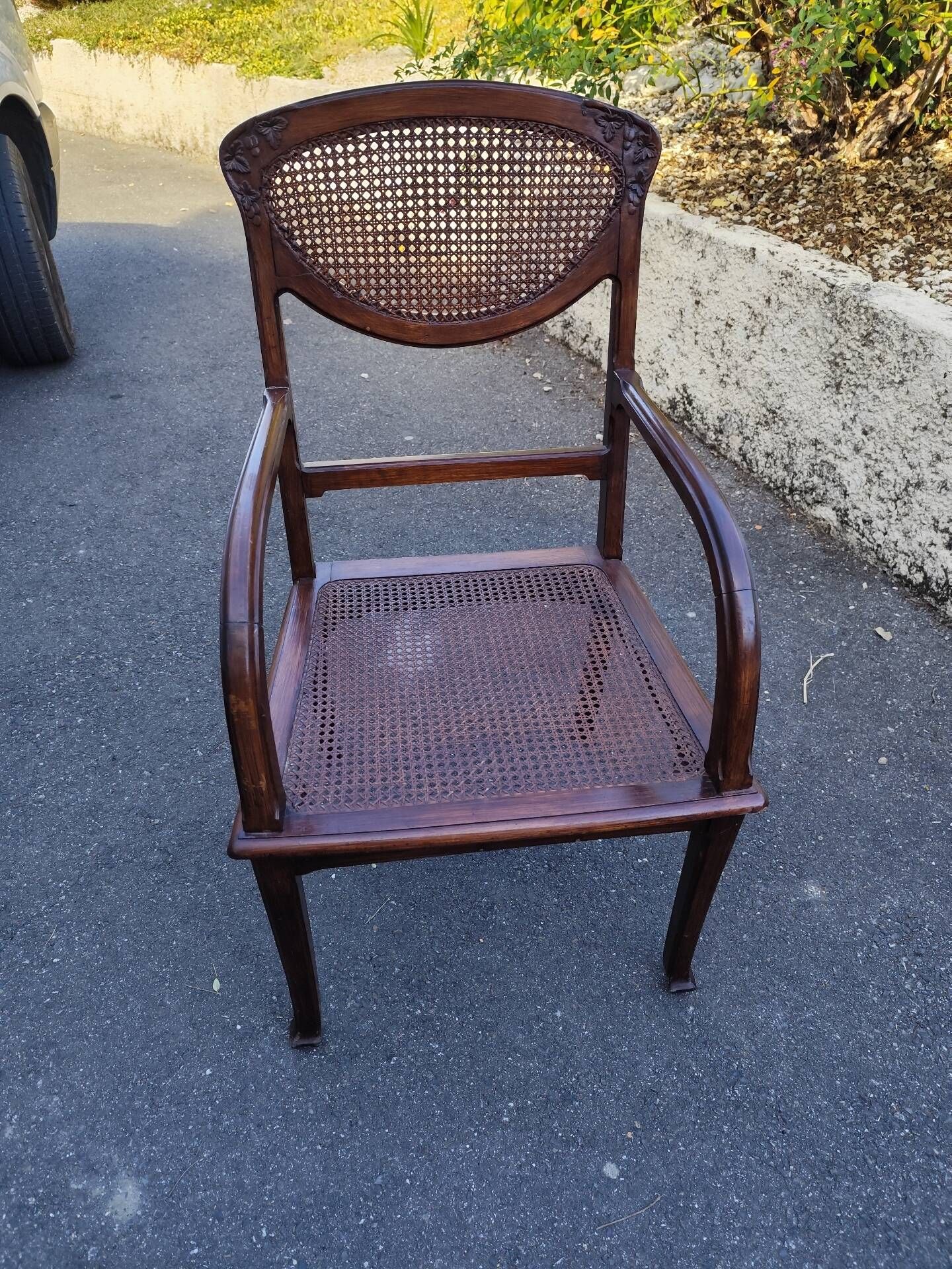 Cane chair
