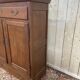 Armoire basse en chêne massif