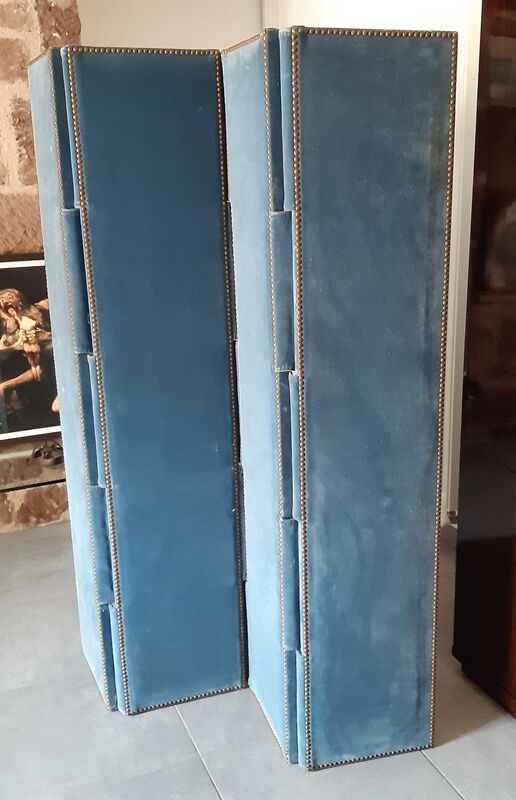 Antique screen with 4 leaves or 4 double-sided panels.