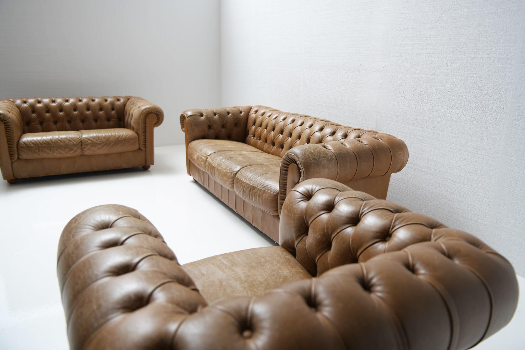 Vintage leather Chesterfield set 1991 by Natuzzi - Italy